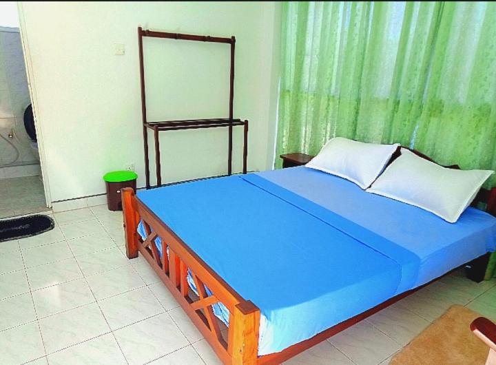 Kingdom Gate Hotel Katugastota Bagian luar foto