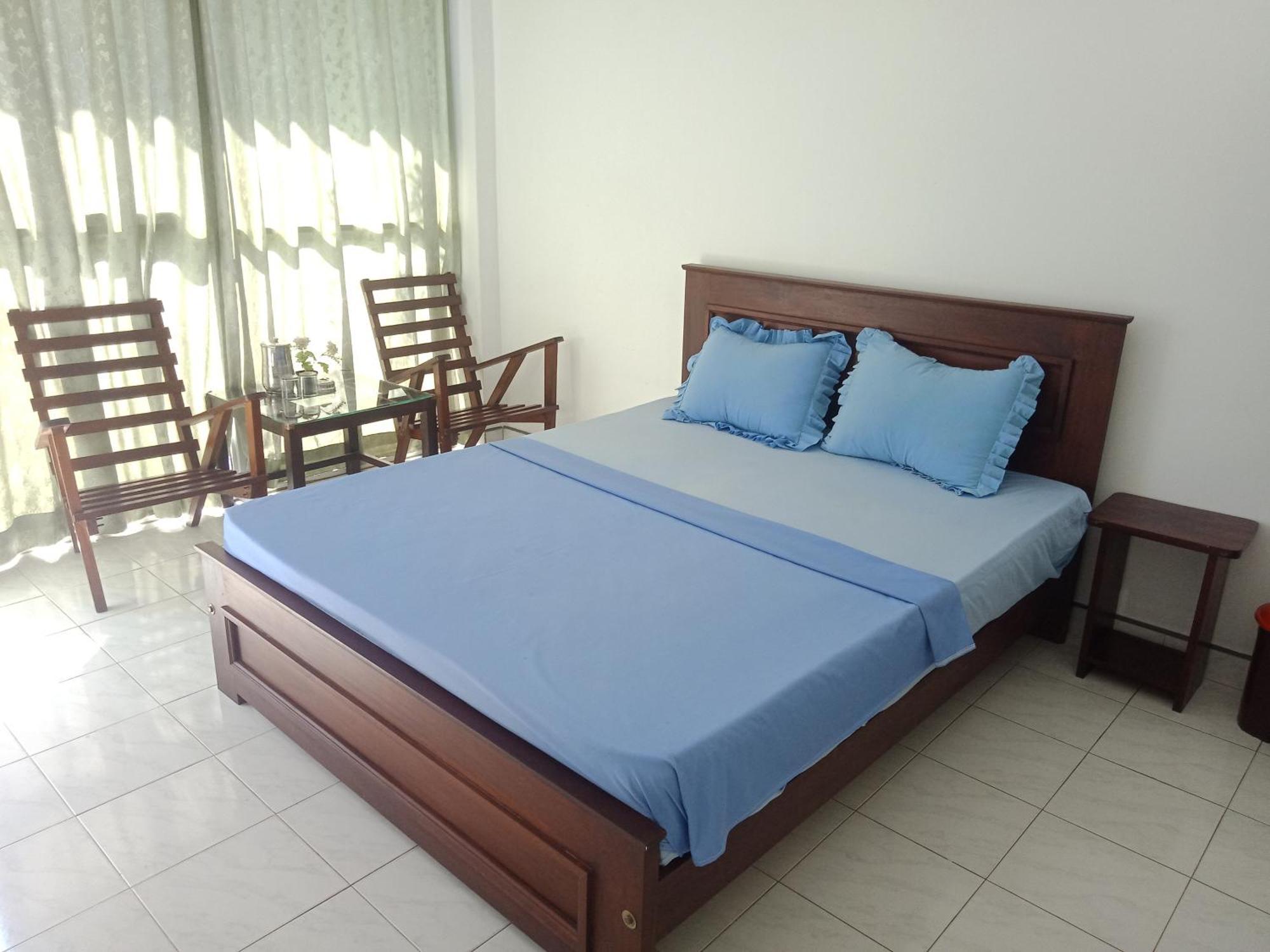 Kingdom Gate Hotel Katugastota Bagian luar foto